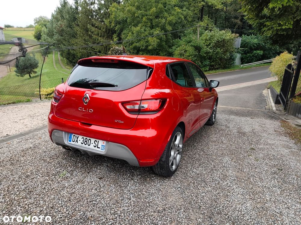Renault Clio - 6