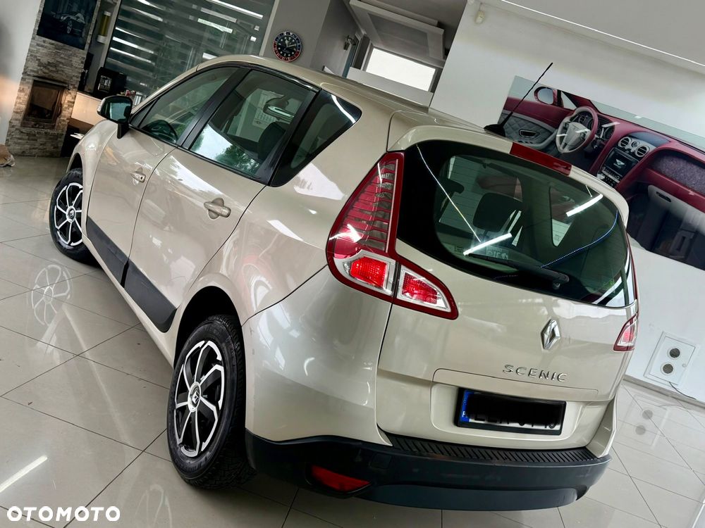 Renault Scenic - 24