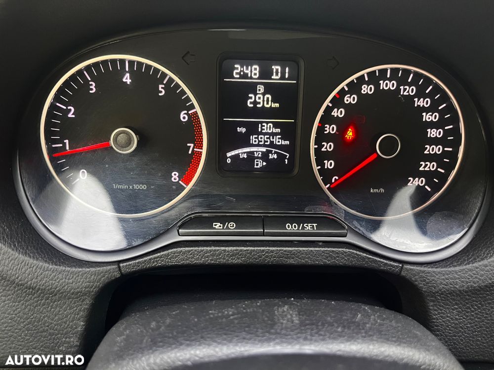 Volkswagen Polo 1.6 TDI DSG Life - 23