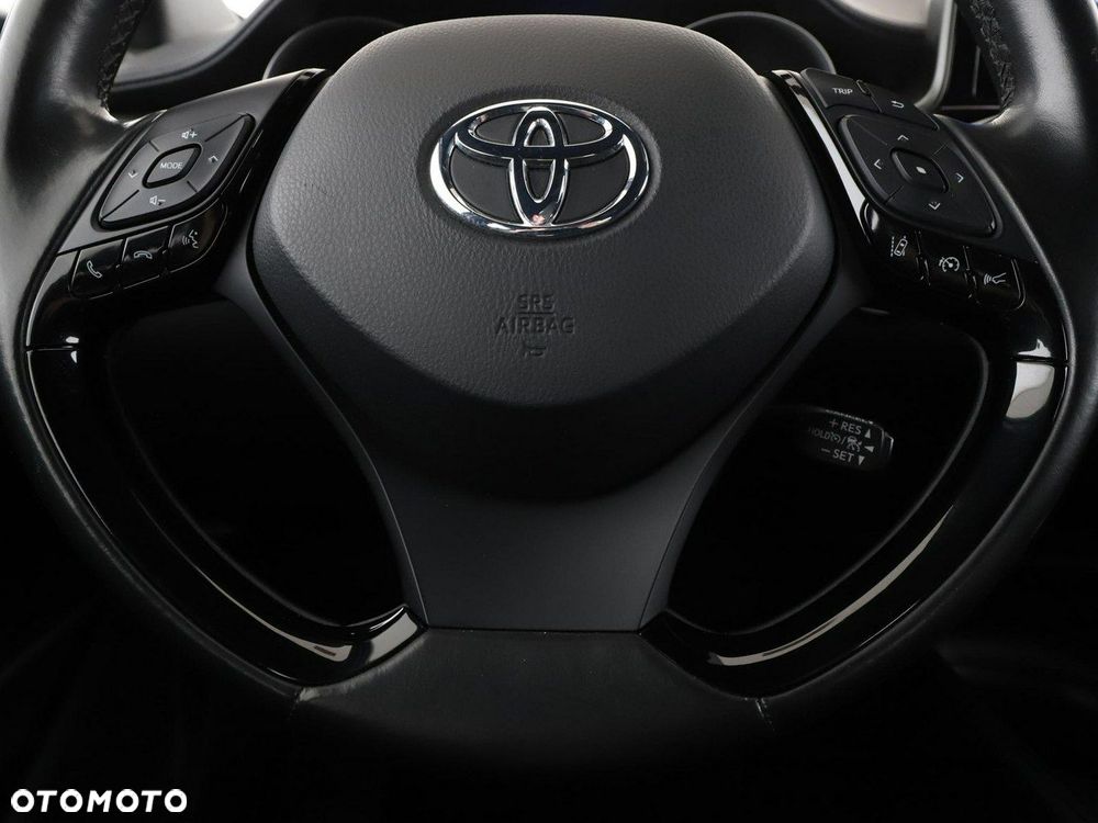 Toyota C-HR Flow - 22