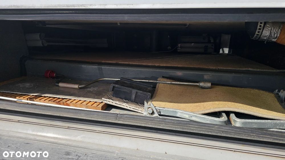 KNAUS Sunliner - 12