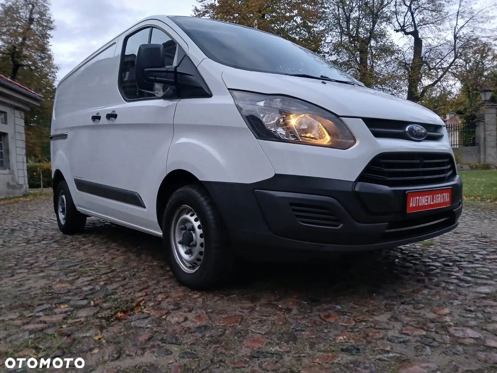 Ford TRANSIT CUSTOM - 3