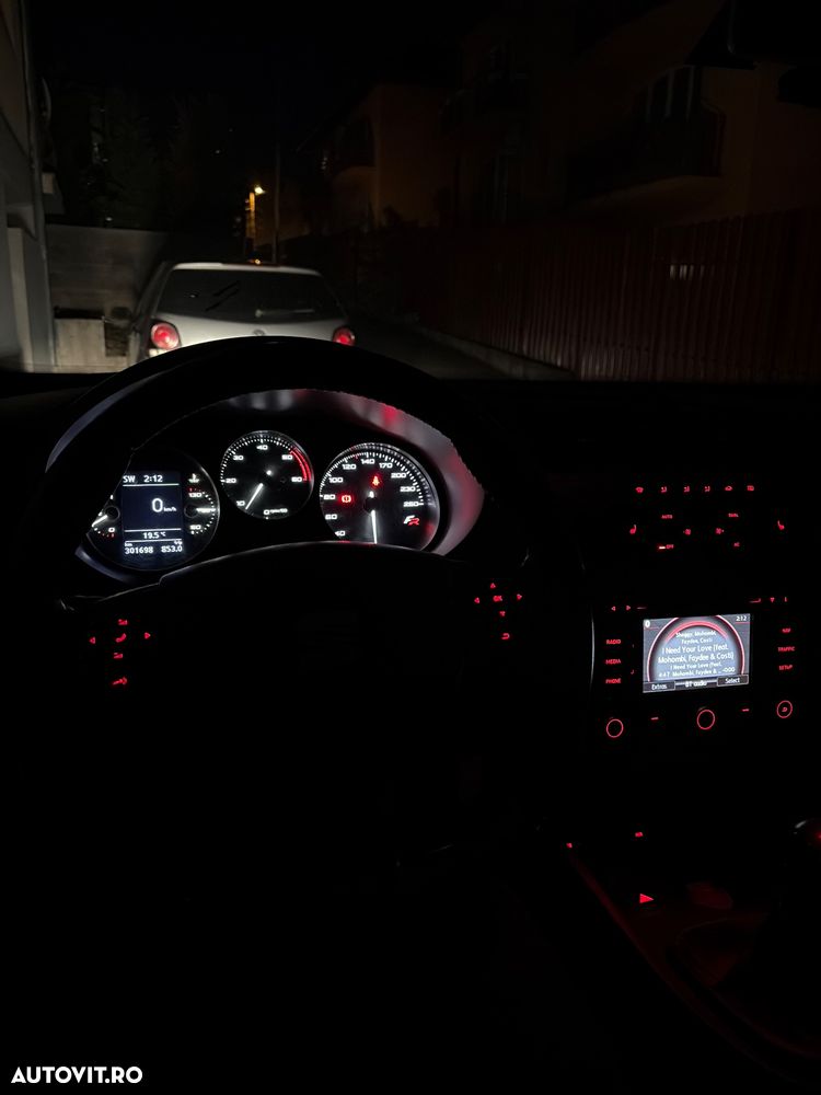 SEAT Leon 2011 — imagine 13