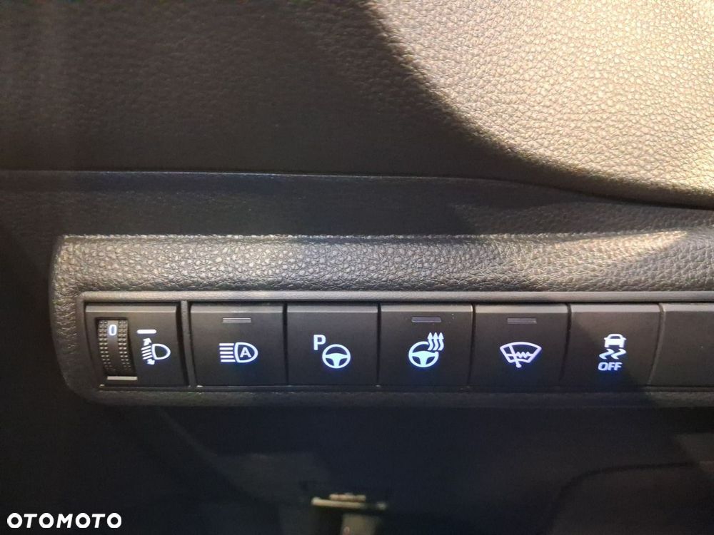 Toyota Corolla - 21