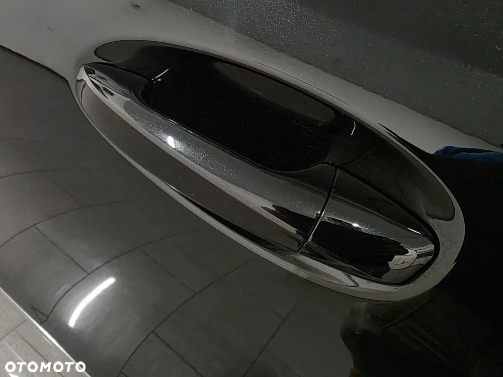 Mercedes-Benz GLB 200 d 8G-DCT Edition AMG Line - 25