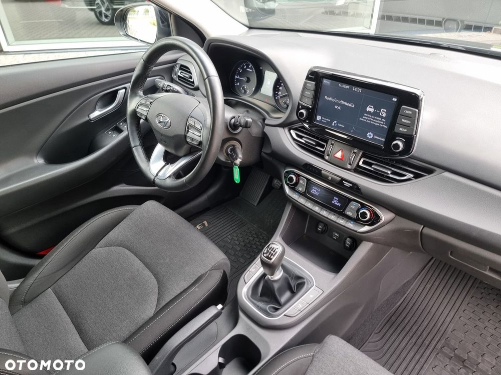 Hyundai i30 1.5 DPI Smart - 18