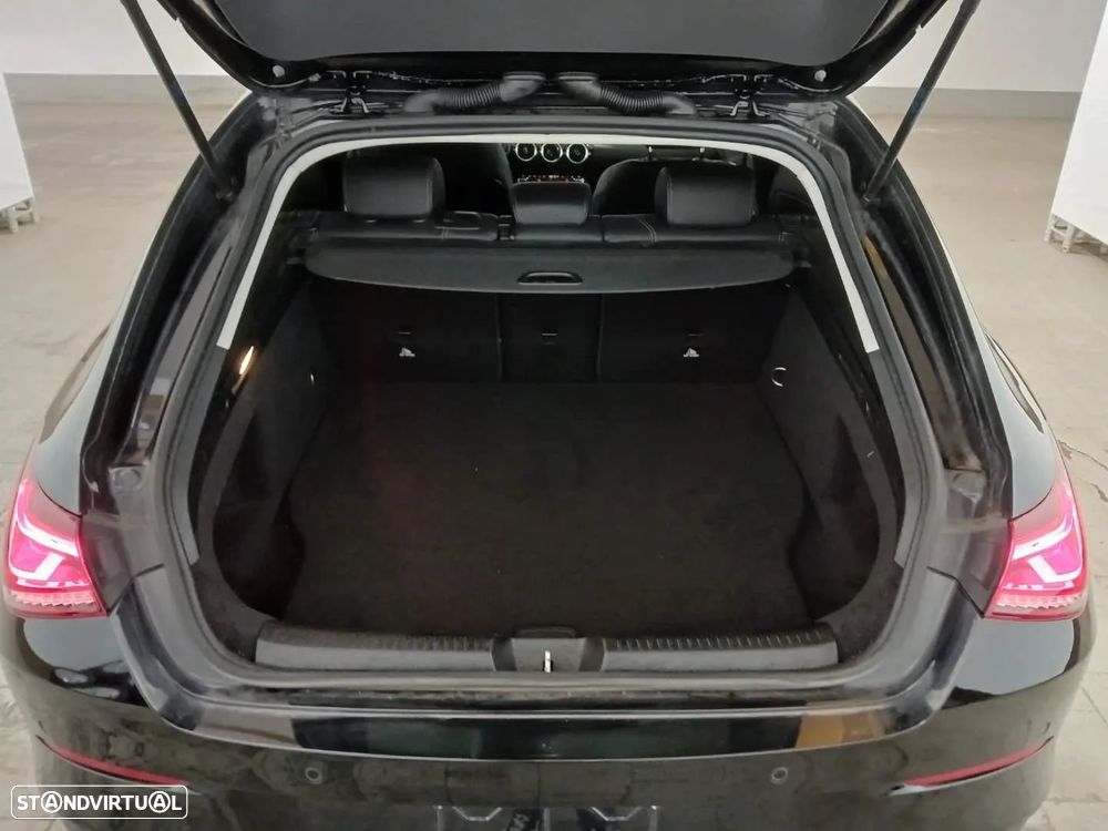 Mercedes-Benz CLA 250 e Shooting Brake Progressive - 11