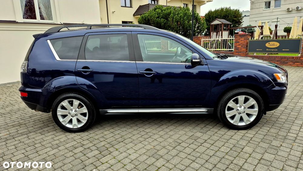 Mitsubishi Outlander 2012 photo 4