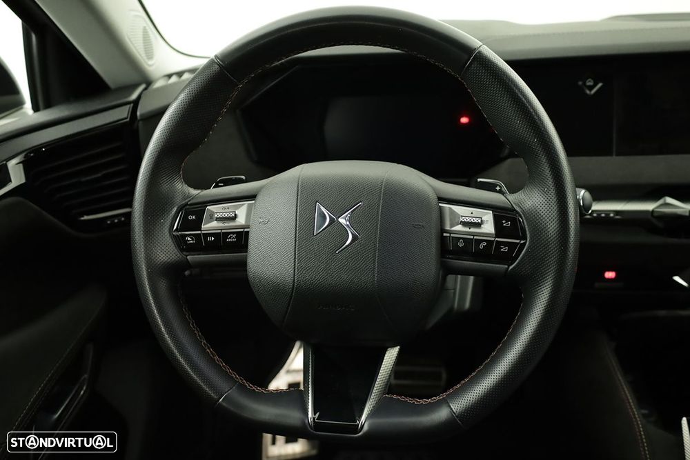 DS DS4 1.2 PureTech Performance Line EAT8 - 15