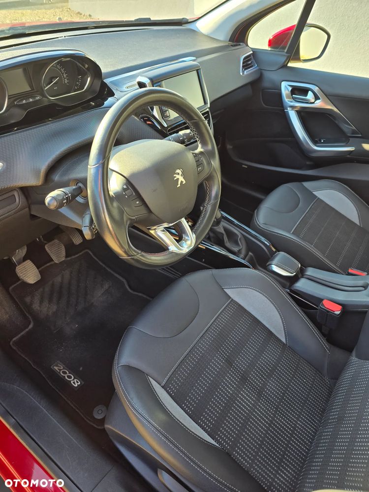 Peugeot 2008 PureTech 110 Stop&Start Active - 11