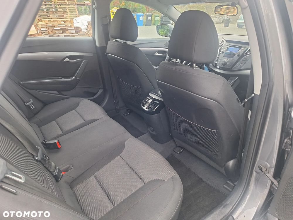 Hyundai i40 1.7 CRDi BlueDrive Business - 11