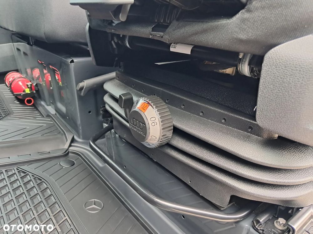 Mercedes-Benz Sprinter 319 CDI Furgon PRO długi 4325 mm L3H2 - 20