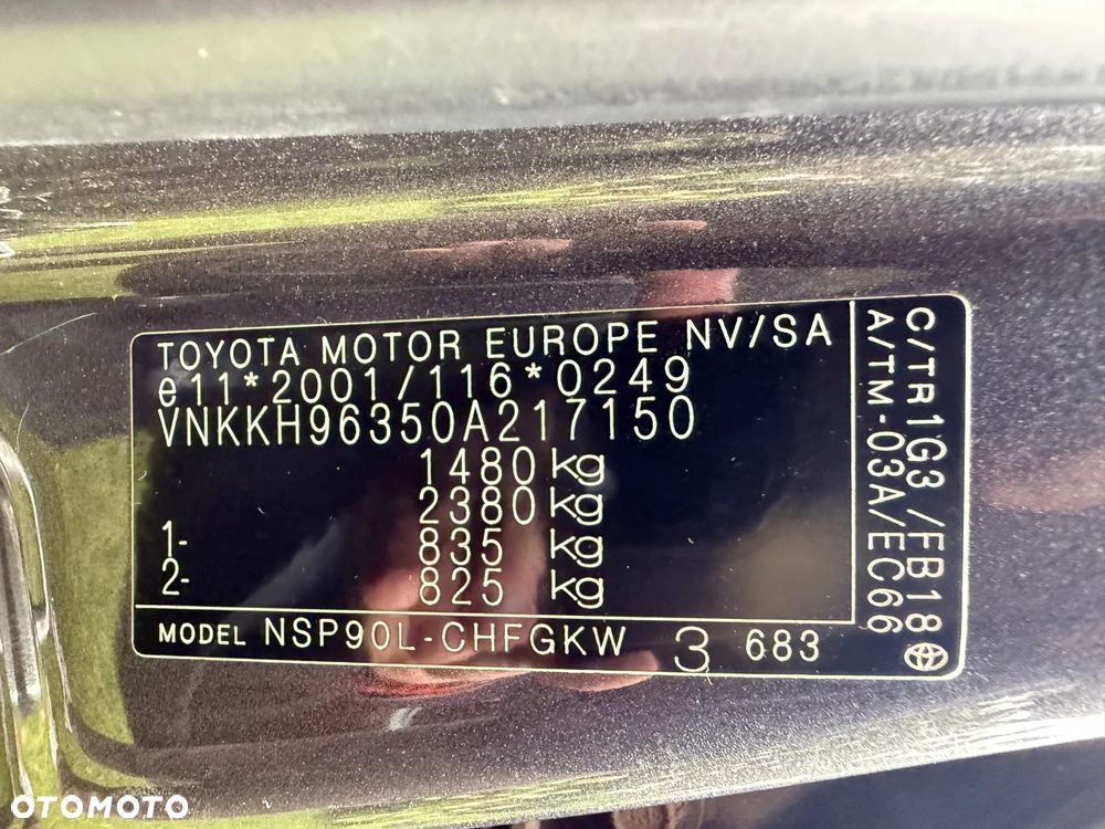 Toyota Yaris 1.33 Premium - 38
