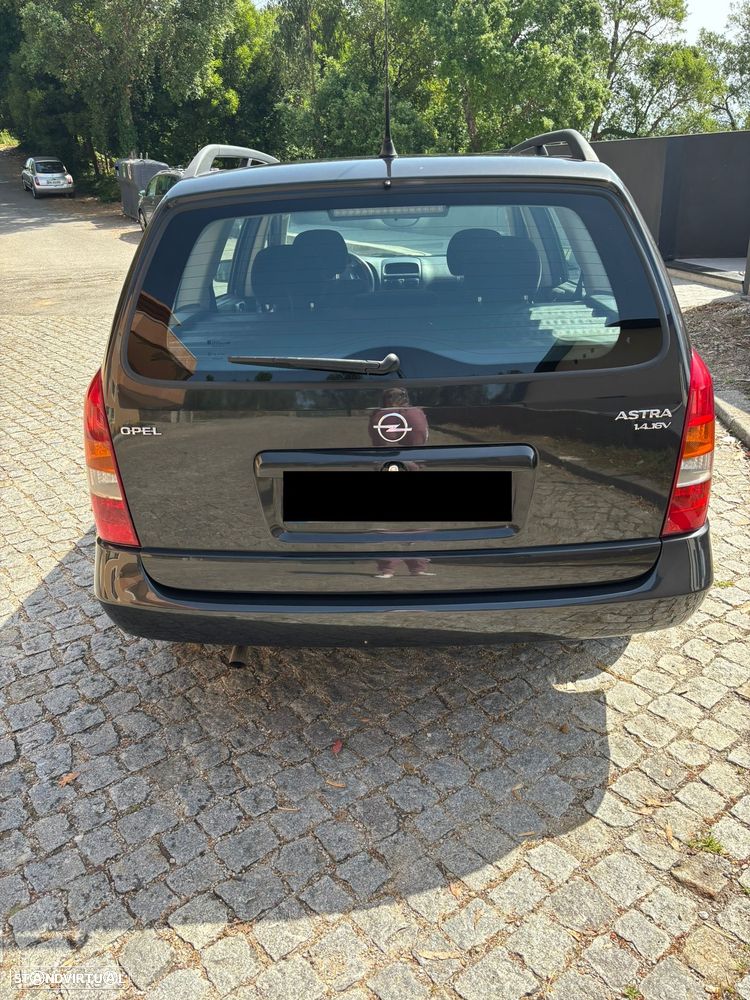 Opel Astra Caravan 1.4i 16V Club - 2
