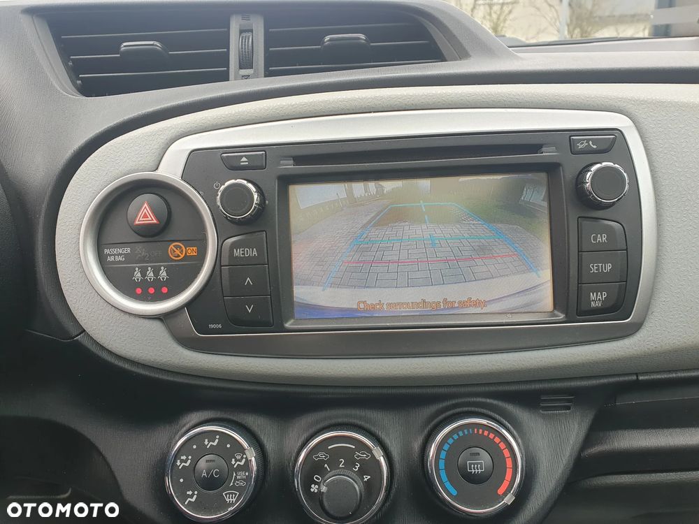 Toyota Yaris 1.4 D-4D Executive - 13