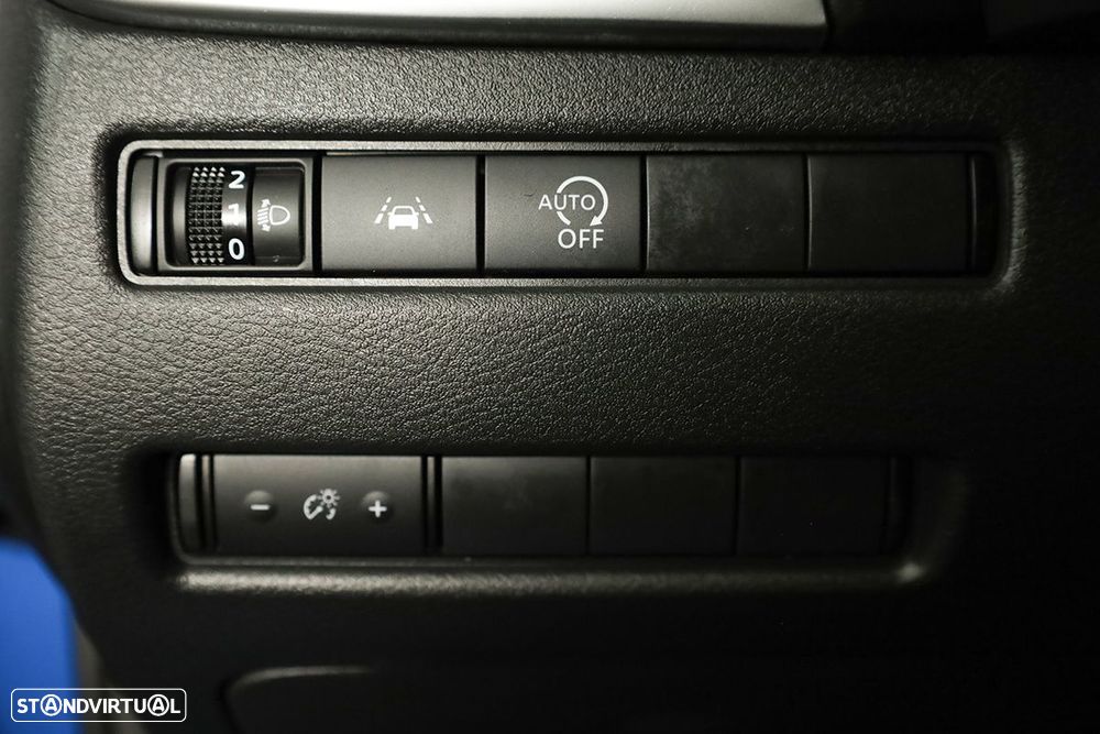 Nissan Qashqai 1.3 DIG-T N-Connecta LED Xtronic - 19