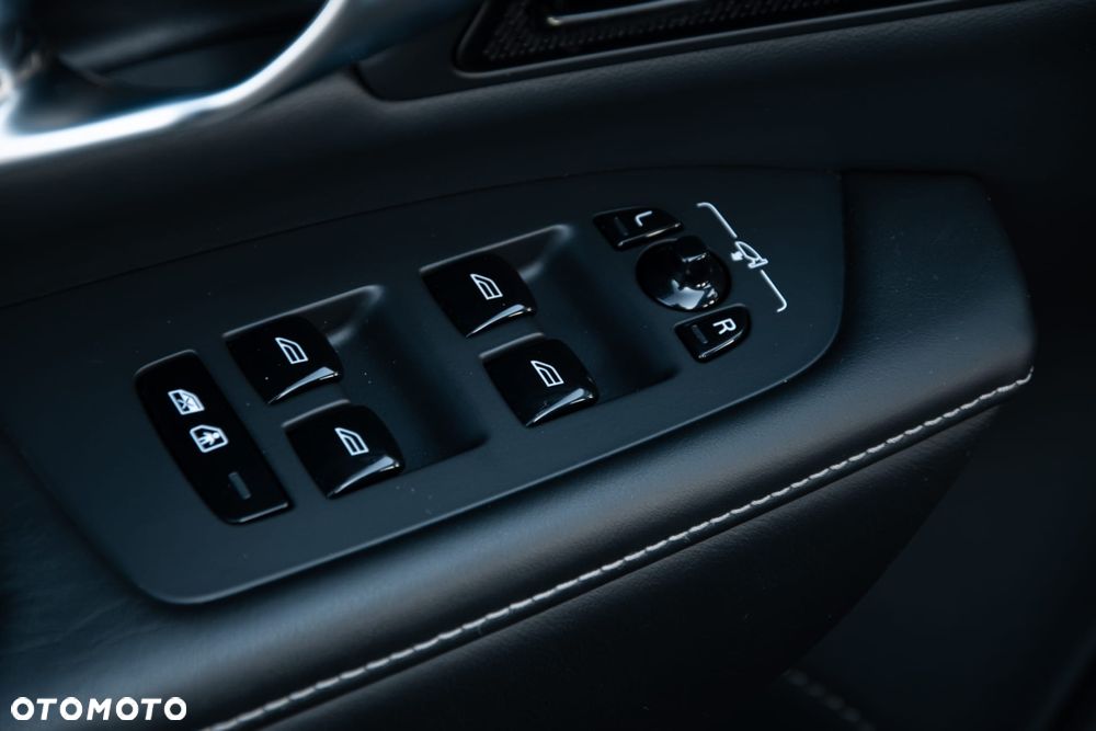 Volvo V90 Cross Country D5 AWD Pro - 22