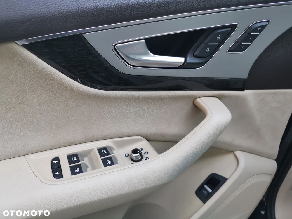 Audi Q7 3.0 TDI ultra Quattro Tiptronic - 11
