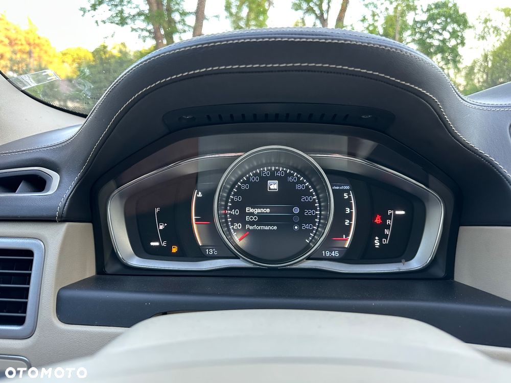Volvo XC 70 D4 Geartronic Momentum - 28