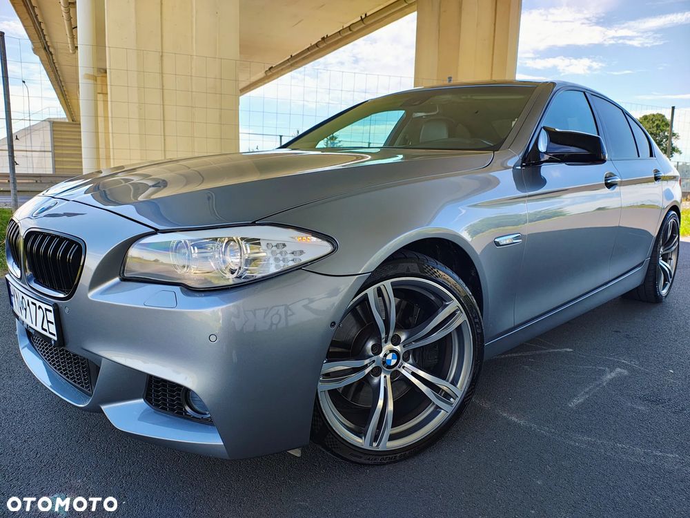 BMW Seria 5 550i Sport-Aut - 3