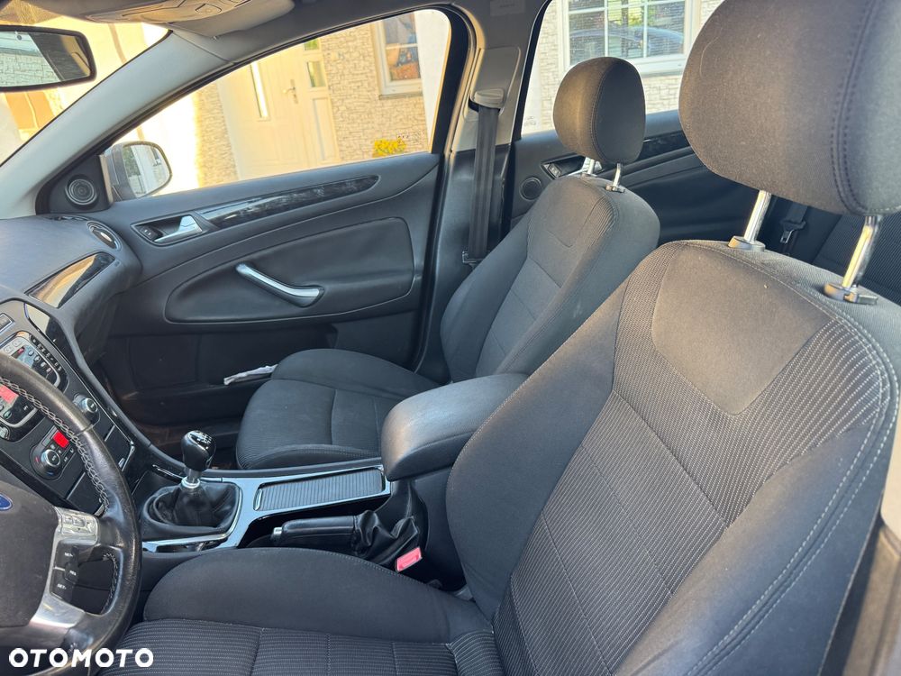 Ford Mondeo 1.8 TDCi Titanium - 8