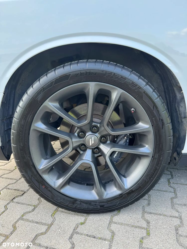 Dodge Challenger 6.4 Scat Pack - 13