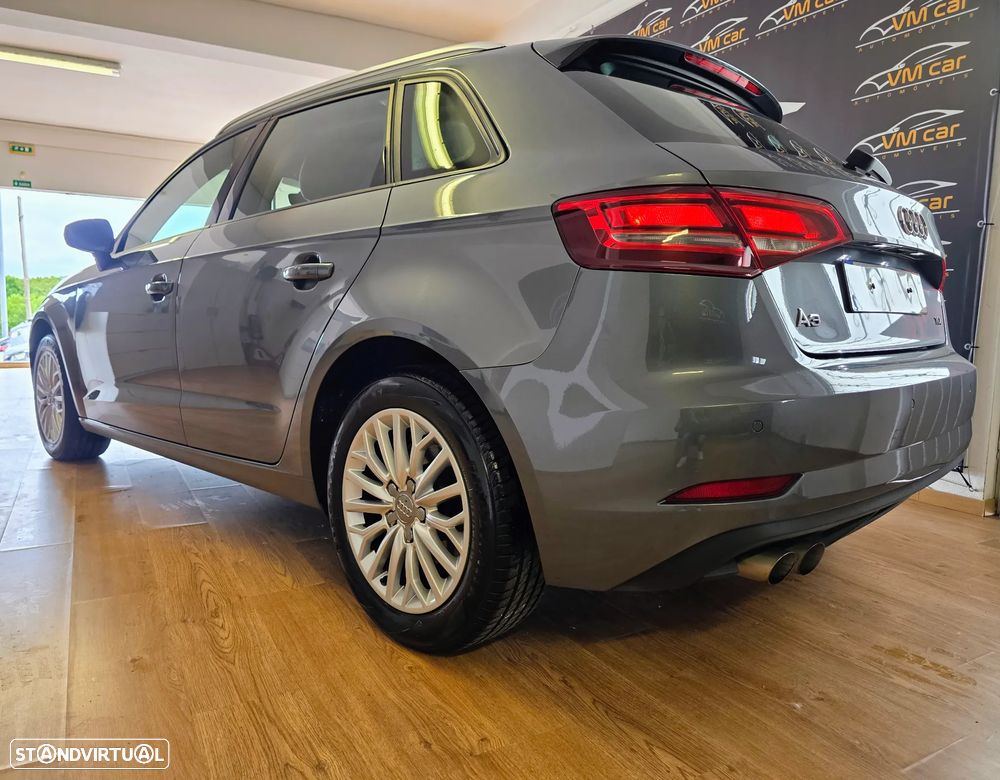 Audi A3 Sportback 2.0 TDI Design - 9