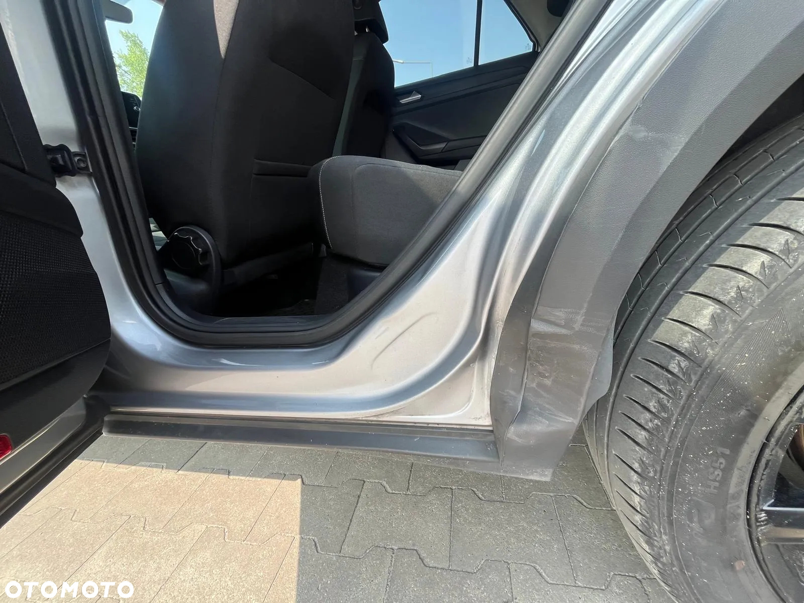 Volkswagen T-Roc - 8