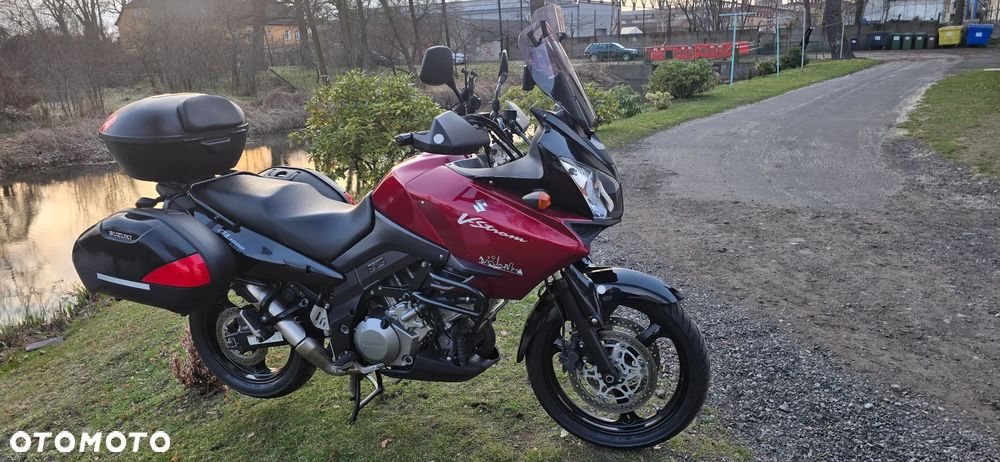 Suzuki V-STROM - 10