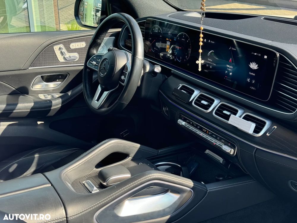 Mercedes-Benz GLS - 21