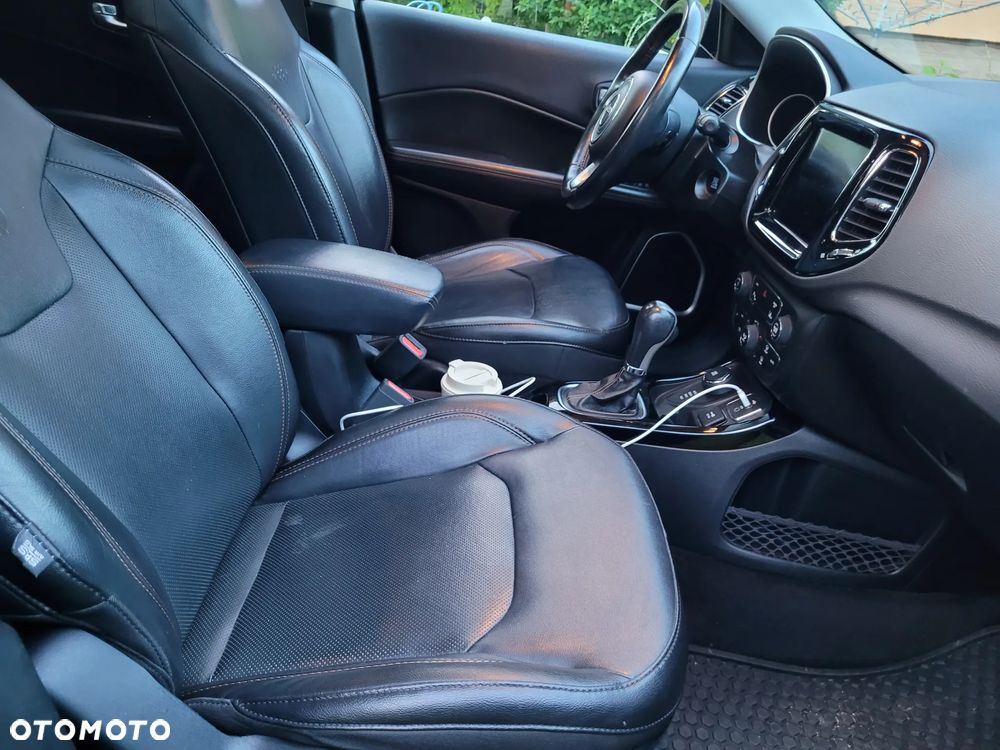 Jeep Compass - 13