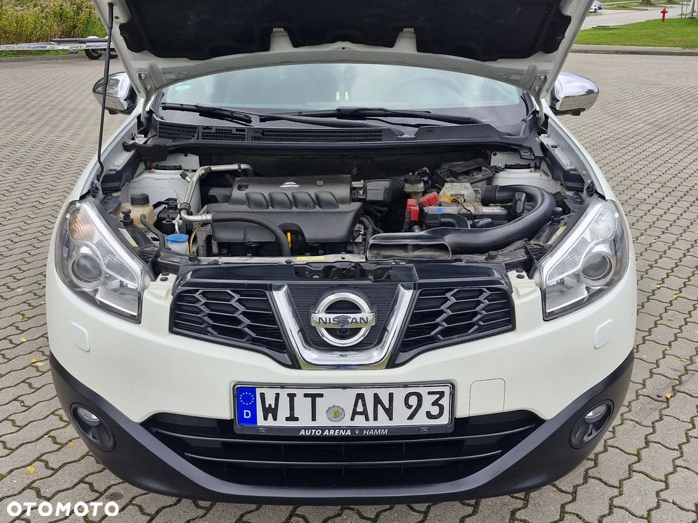 Nissan Qashqai 2.0 4 x 4 360 - 24