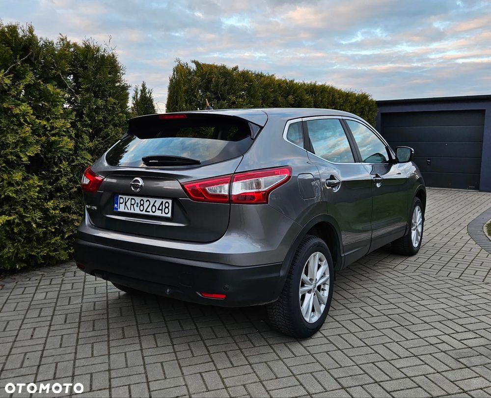 Nissan Qashqai 1.2 DIG-T N-Vision - 9
