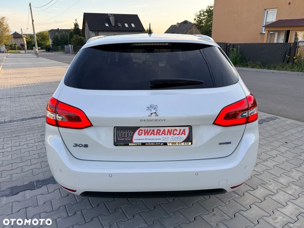 Peugeot 308 2016