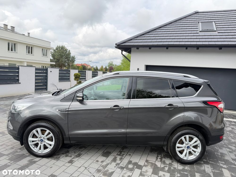 Ford Kuga 2.0 TDCi 2x4 Titanium - 3