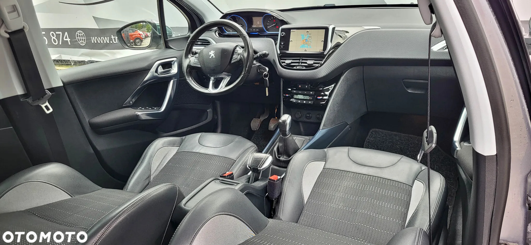 Peugeot 2008 1.6 e-HDi Allure S&S - 15