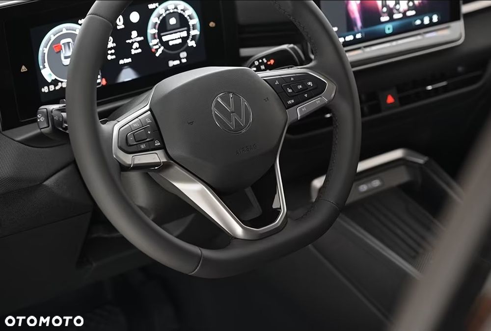 Volkswagen T-Roc - 7