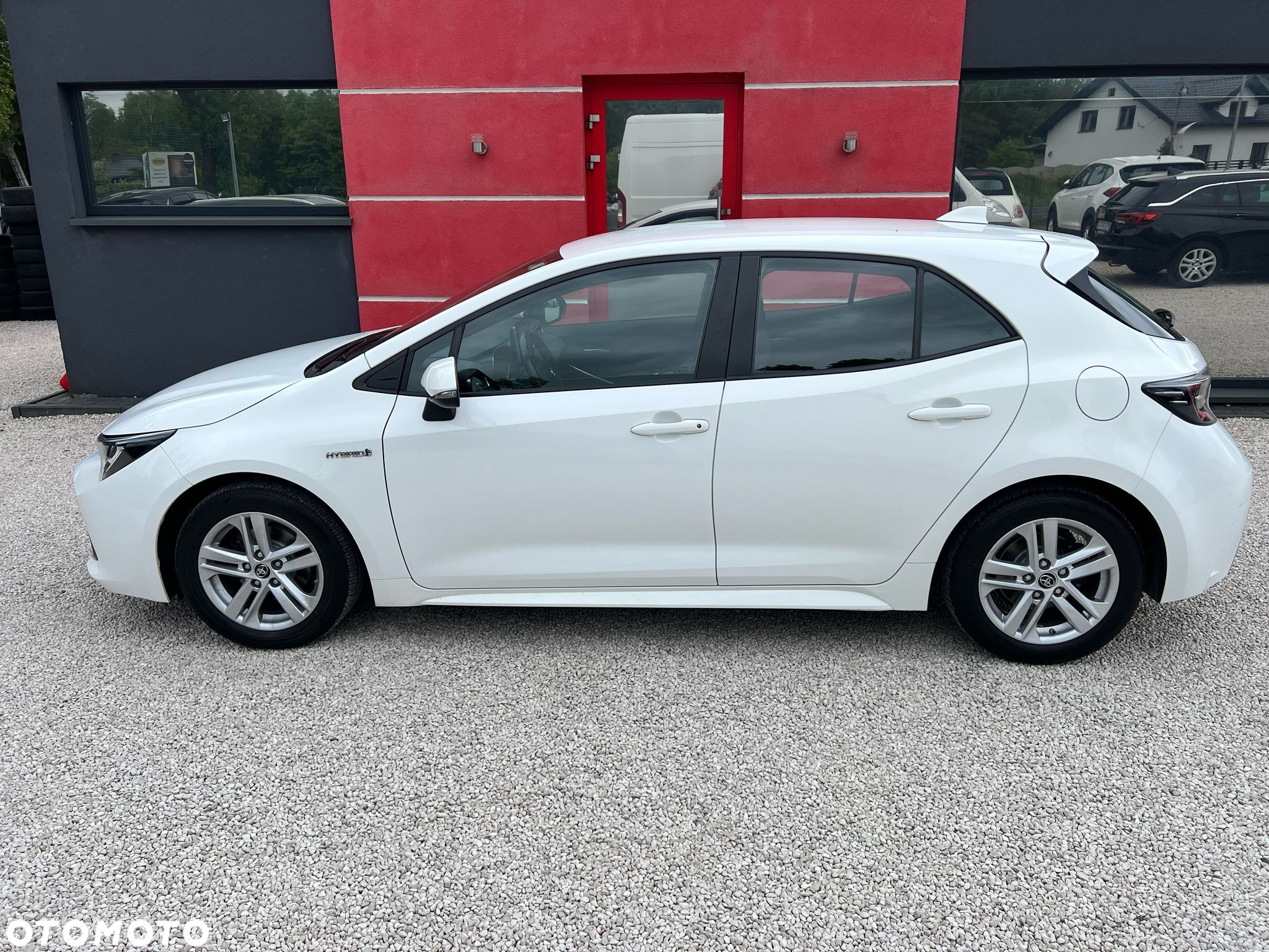 Toyota Corolla 1.8 Hybrid Business Edition - 12