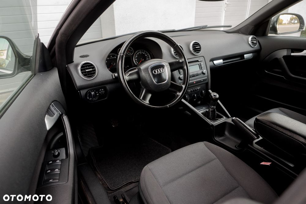 Audi A3 Cabrio 1.6 Attraction - 17