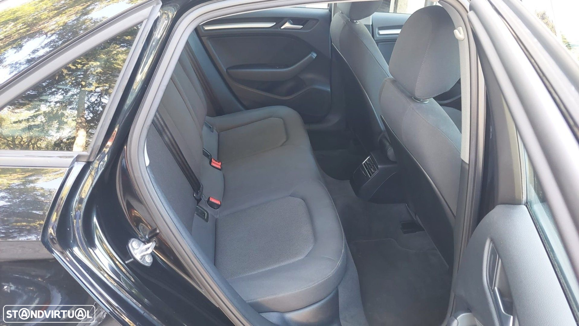 Audi A3 Limousine 30 TDI Design - 14