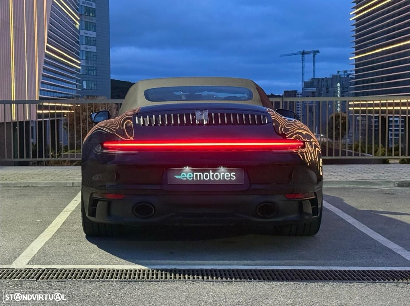 Porsche 911 (992) - 9