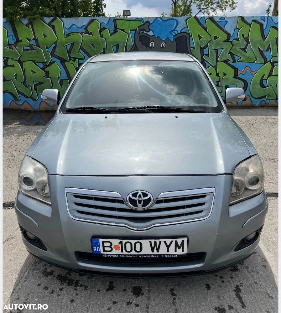 Toyota Avensis 1.8 Executiv - 1