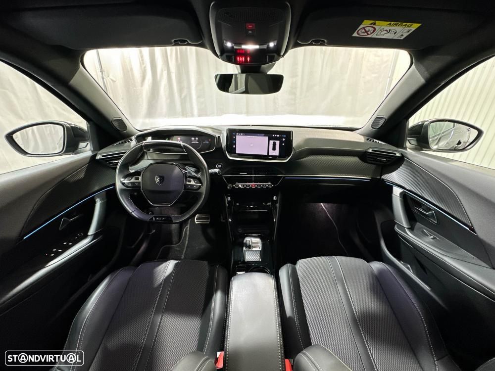 Peugeot e-2008 54 kWh GT - 9