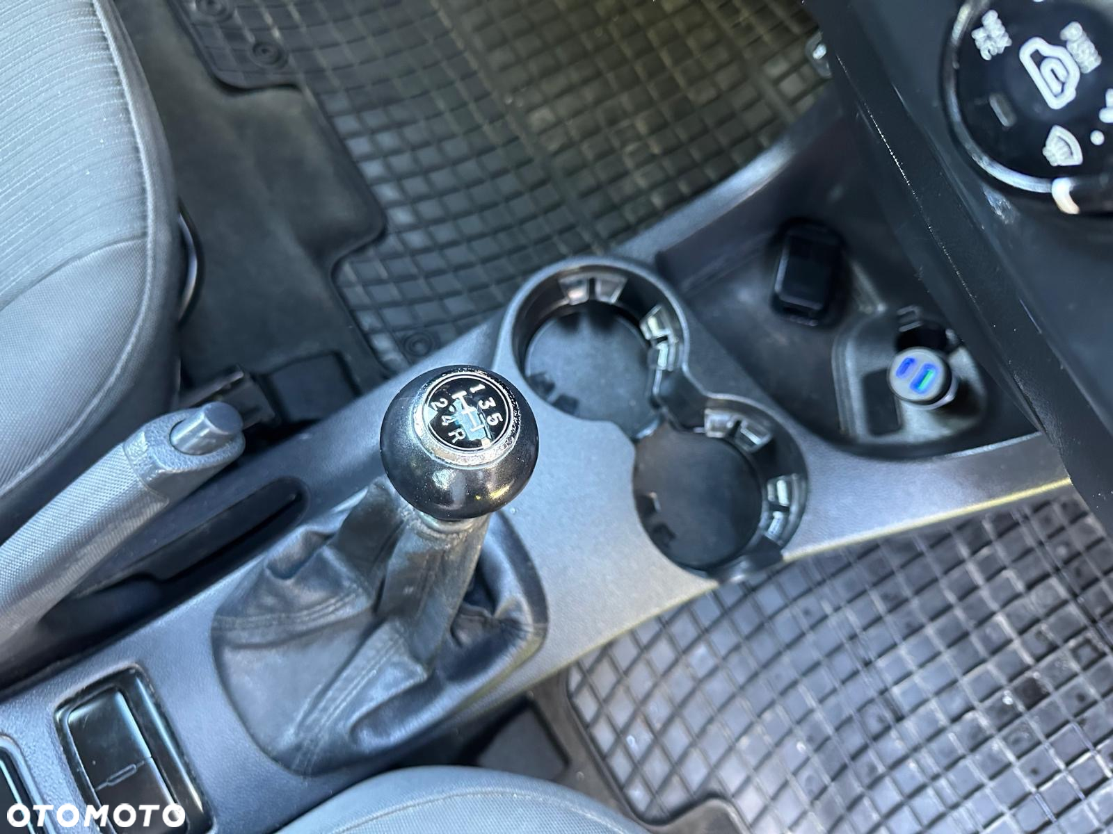 Kia Sportage - 10