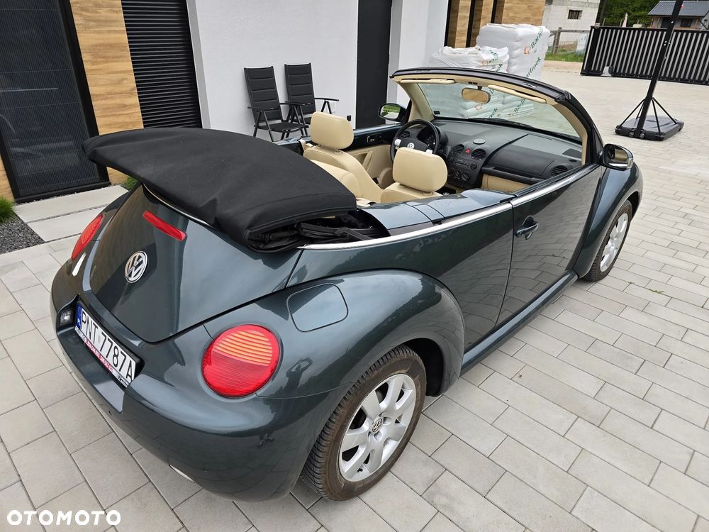 Volkswagen New Beetle Cabriolet 2.0 - 13