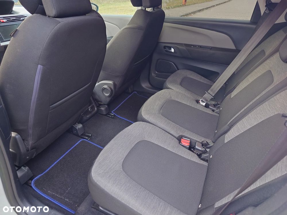 Citroën C4 Picasso 1.6 HDi Attraction - 8