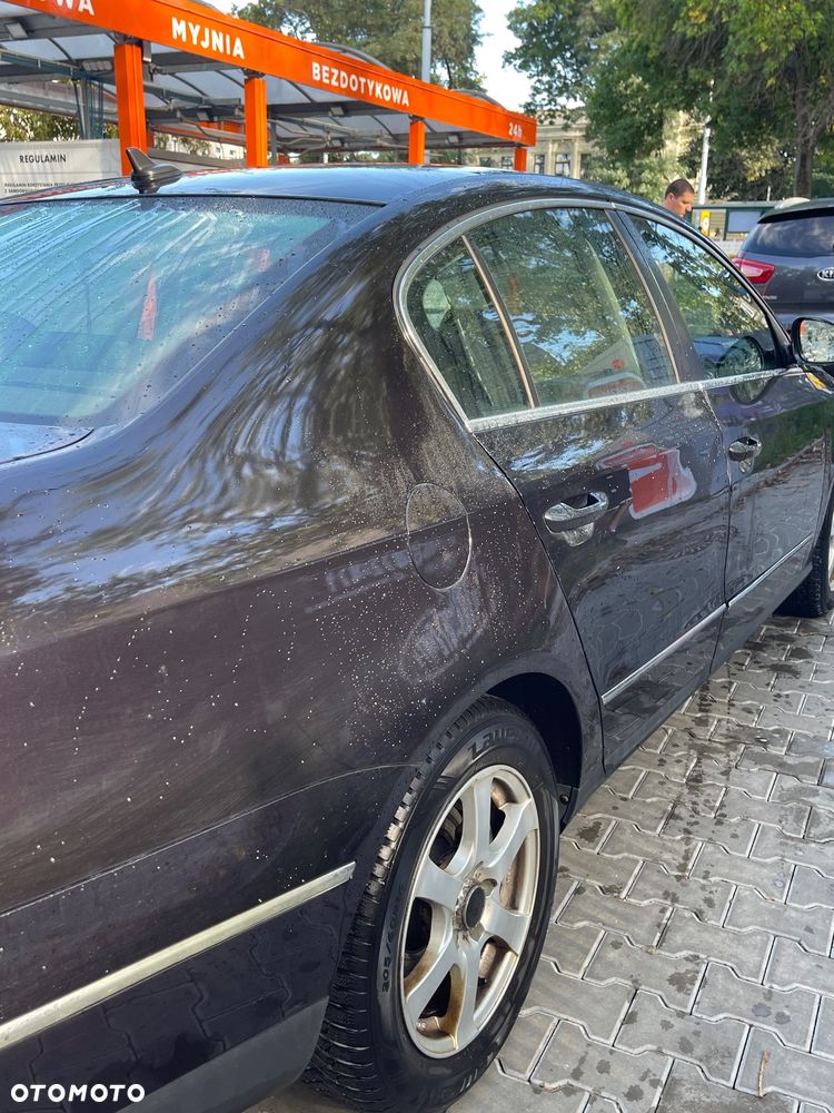 Volkswagen Passat 2.0 Turbo FSI Automatik Individual Chrom dunkel - 7