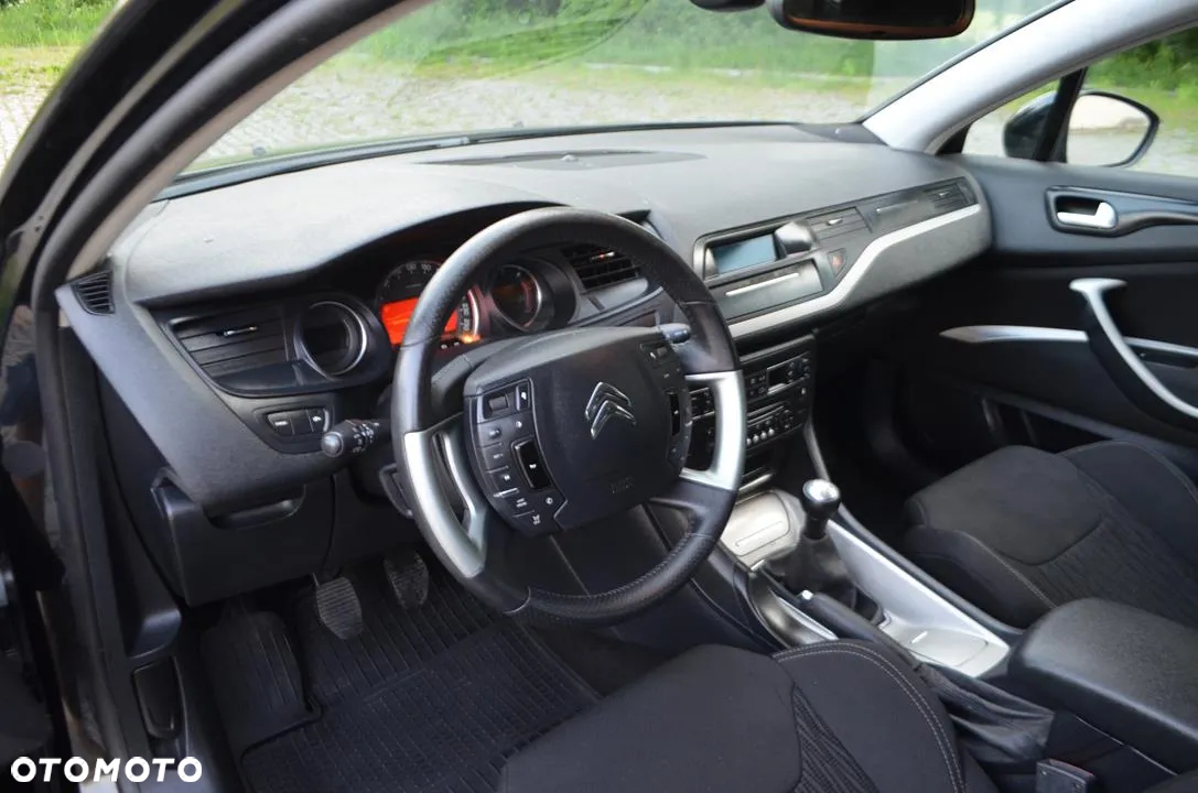 Citroën C5 Tourer HDi 115 FAP Business Class - 19