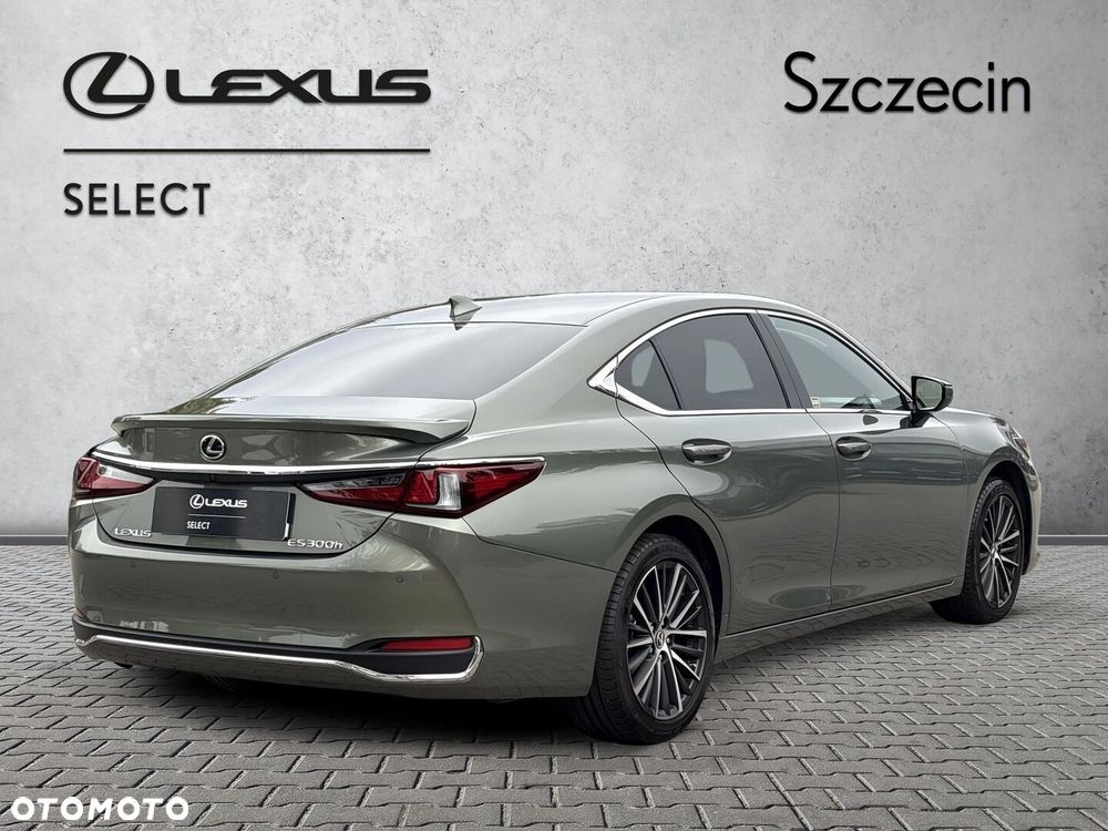Lexus ES 300h Business Edition - 5