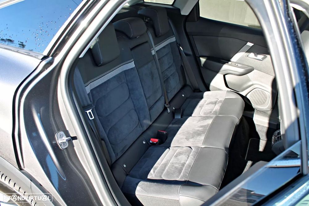 Citroën C4 1.2 PureTech Shine EAT8 - 17